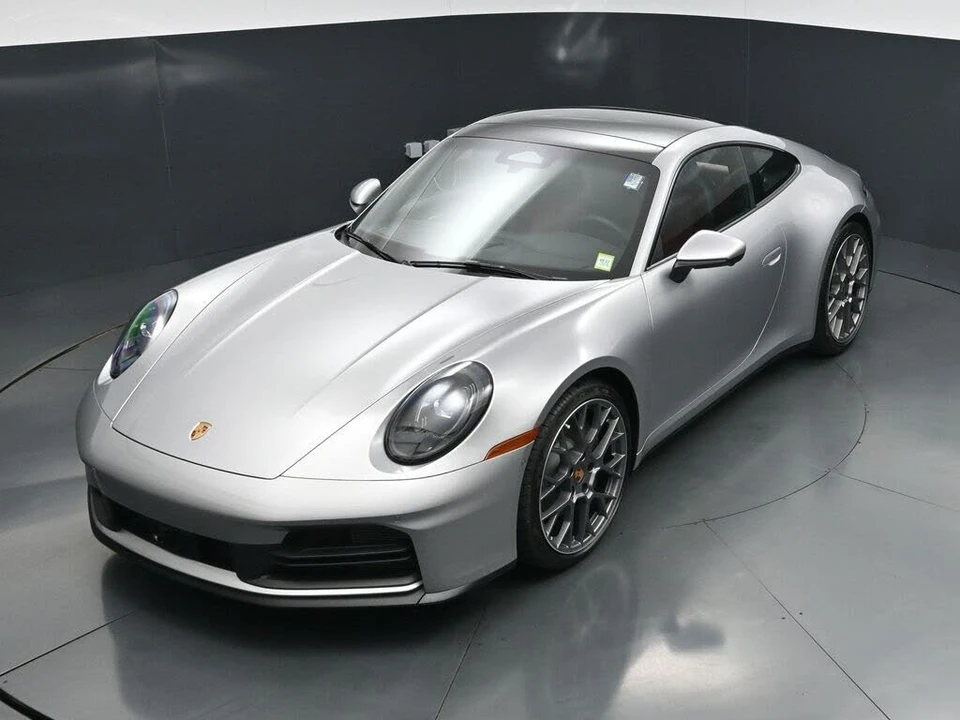 2026 Porsche 992 Carrera - Image 14 of 31