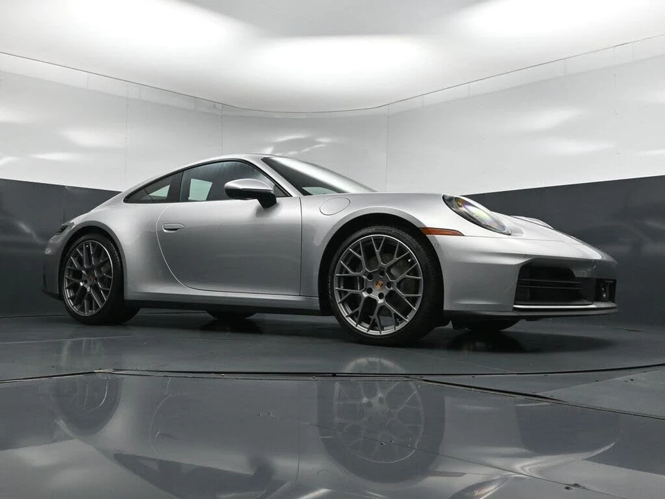 2026 Porsche 992 Carrera - Image 28 of 31
