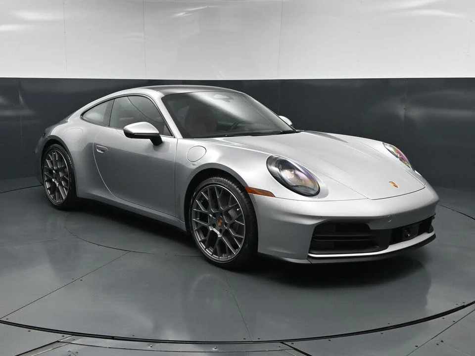 2026 Porsche 992 Carrera - Image 12 of 31