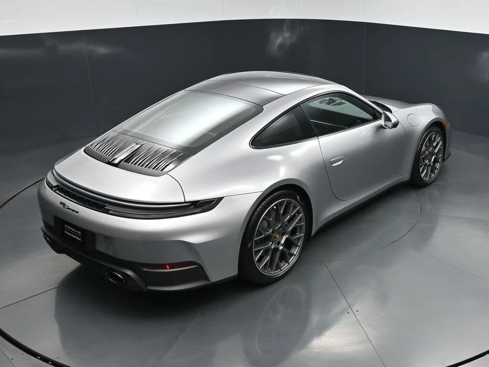 2026 Porsche 992 Carrera - Image 18 of 31