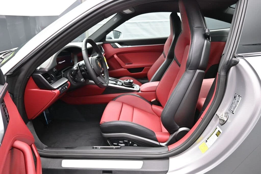 2026 Porsche 992 Carrera - Image 5 of 31