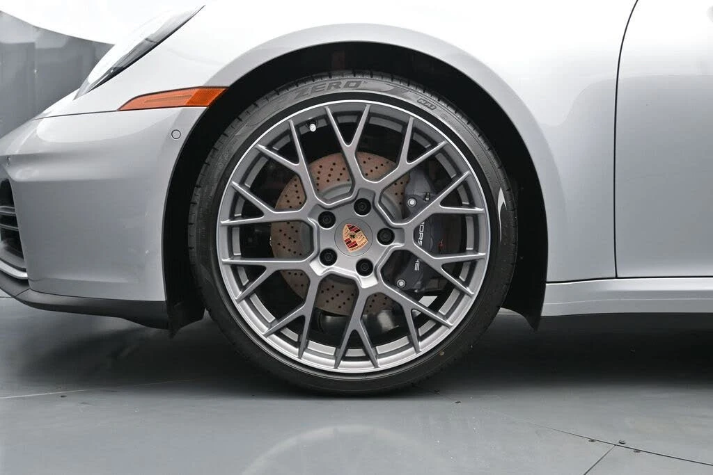 2026 Porsche 992 Carrera - Image 8 of 31
