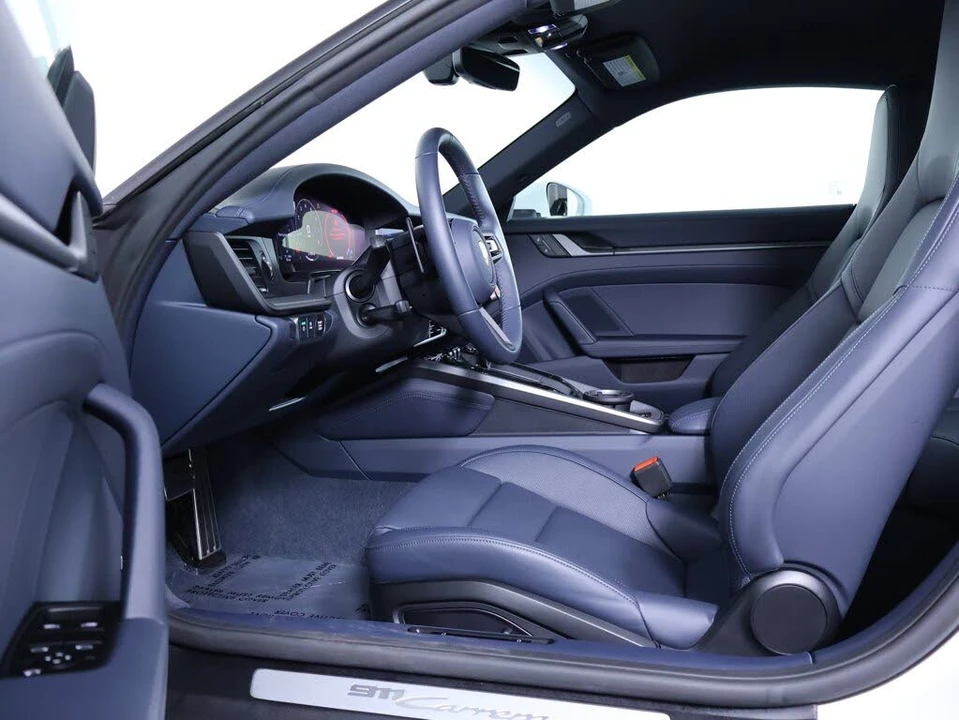 2026 Porsche 992 Carrera - Image 5 of 29