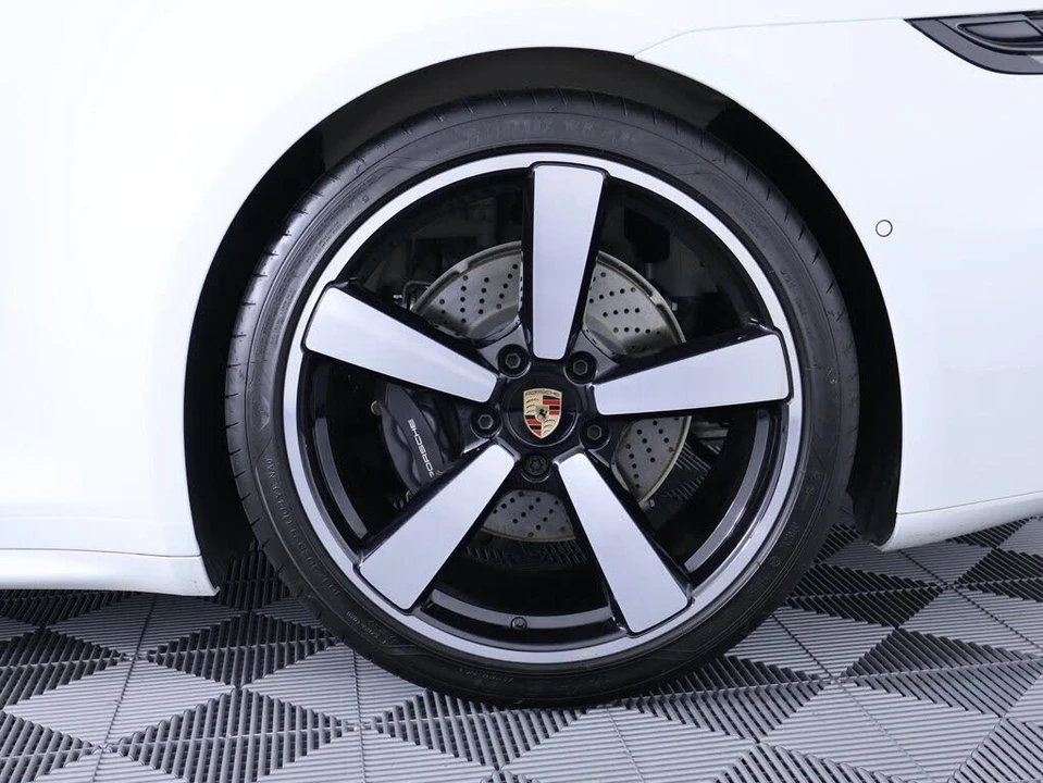 2026 Porsche 992 Carrera - Image 13 of 29