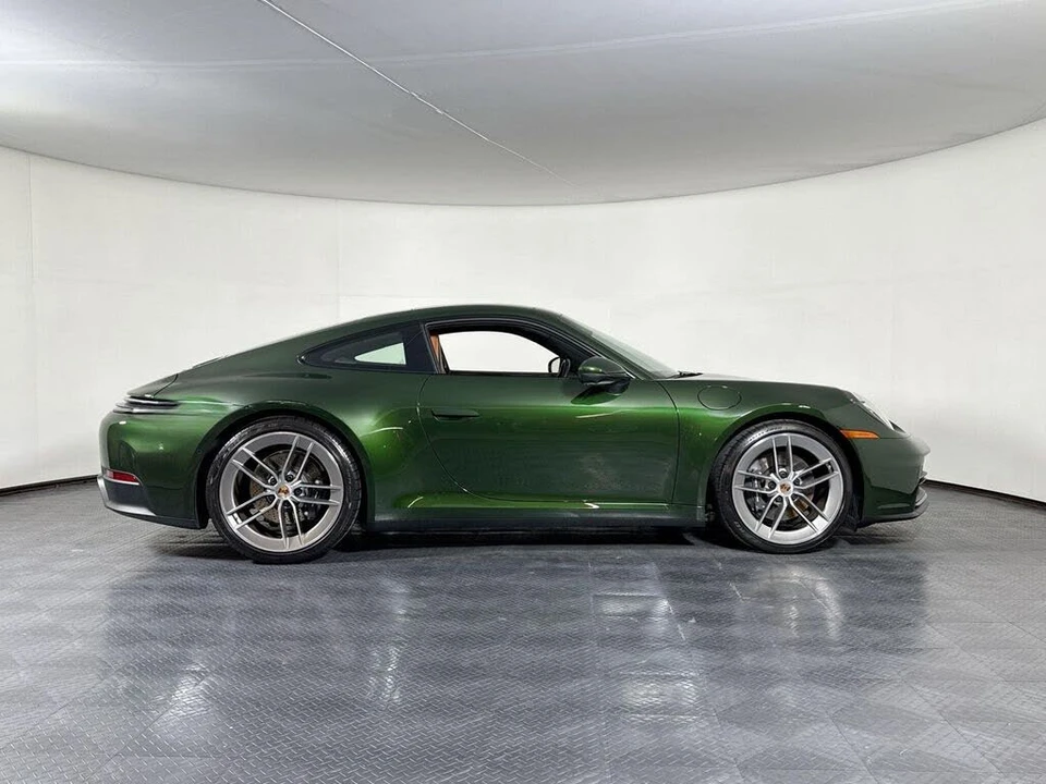 2026 Porsche 992 Carrera - Image 8 of 31