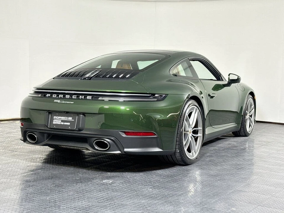 2026 Porsche 992 Carrera - Image 7 of 31