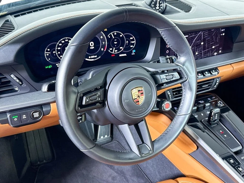 2026 Porsche 992 Carrera - Image 12 of 31