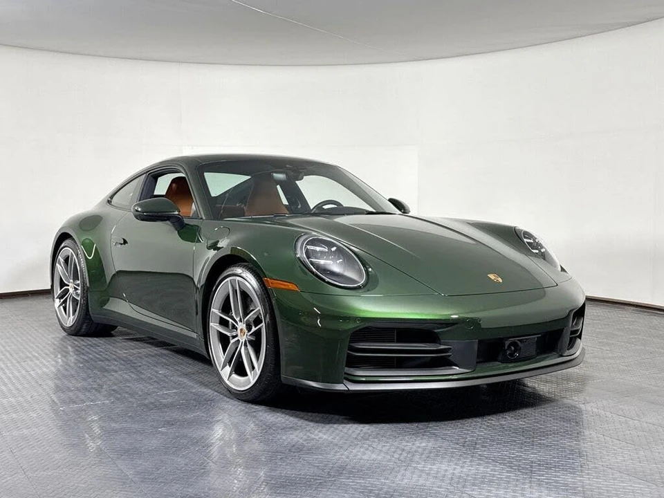 2026 Porsche 992 Carrera - Image 9 of 31