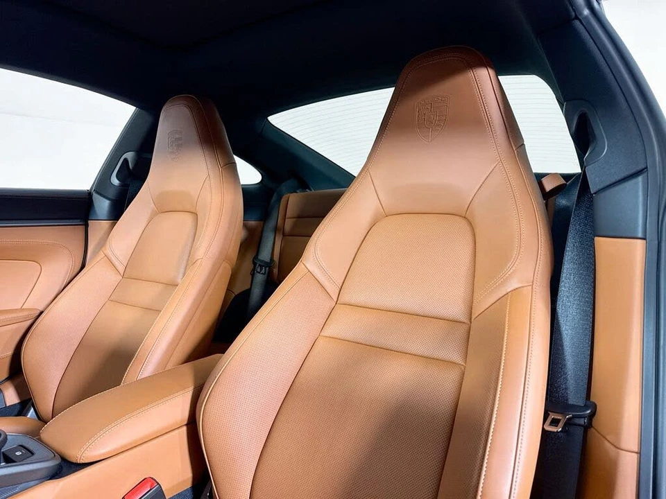 2026 Porsche 992 Carrera - Image 5 of 31
