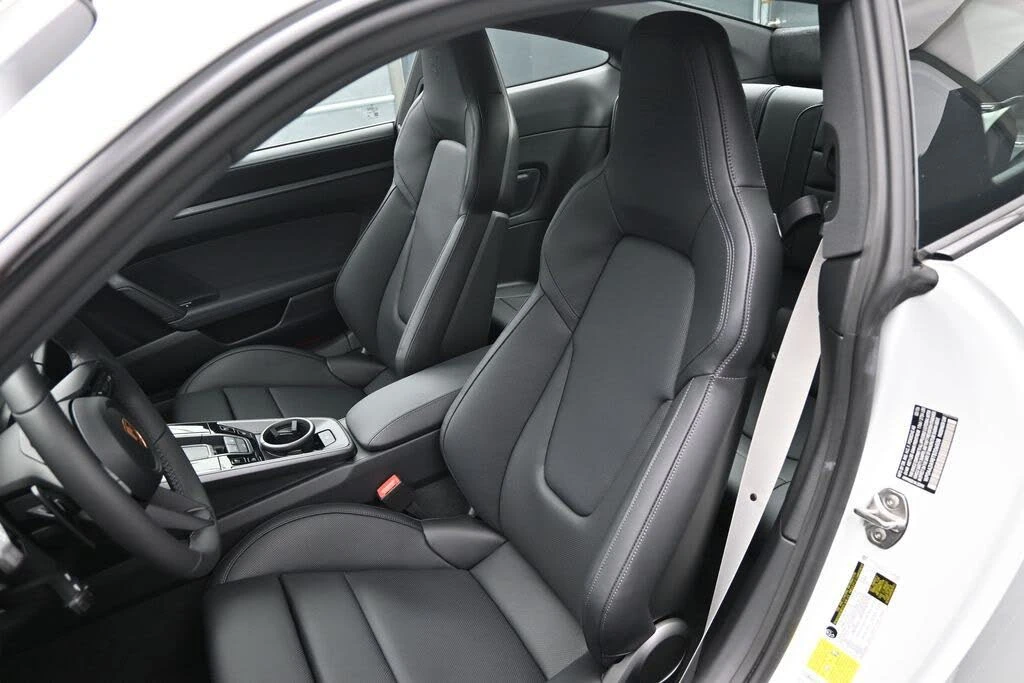 2026 Porsche 992 Carrera - Image 5 of 31