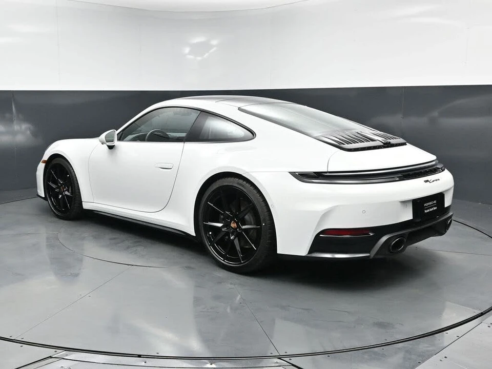 2026 Porsche 992 Carrera - Image 3 of 31