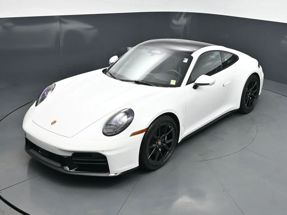 2026 Porsche 992 Carrera - Image 16 of 31