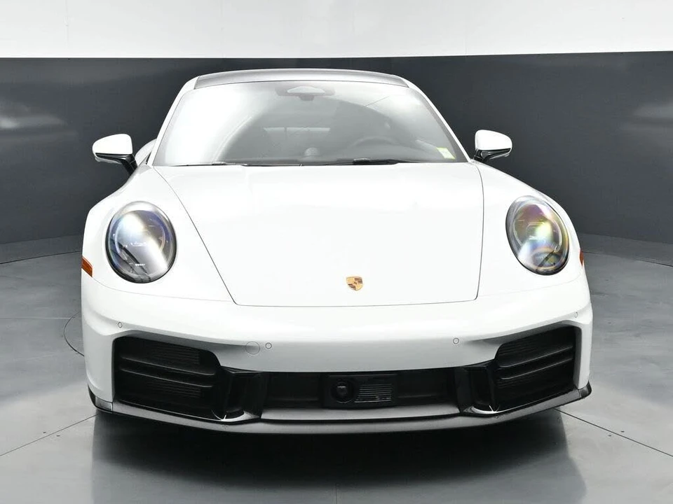 2026 Porsche 992 Carrera - Image 15 of 31