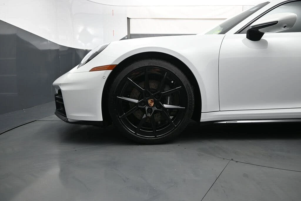 2026 Porsche 992 Carrera - Image 10 of 31