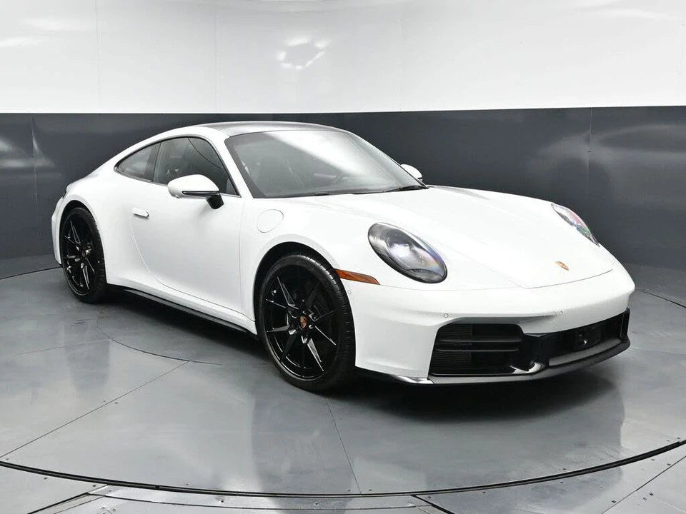 2026 Porsche 992 Carrera - Image 14 of 31