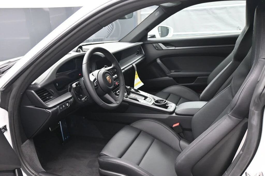 2026 Porsche 992 Carrera - Image 4 of 31