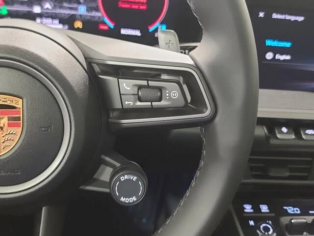 2026 Porsche 992 Carrera - Image 18 of 31