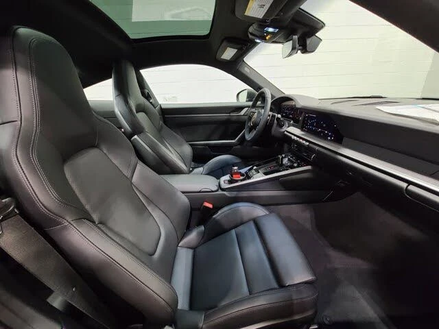 2026 Porsche 992 Carrera - Image 28 of 31