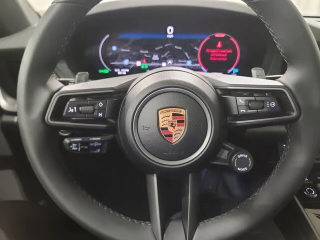 2026 Porsche 992 Carrera - Image 16 of 31
