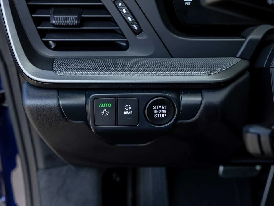2026 Porsche 992 Carrera - Image 19 of 31