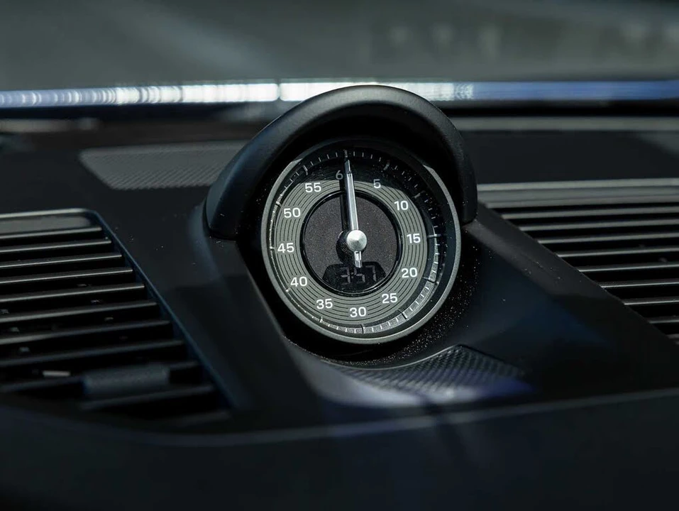 2026 Porsche 992 Carrera - Image 24 of 31