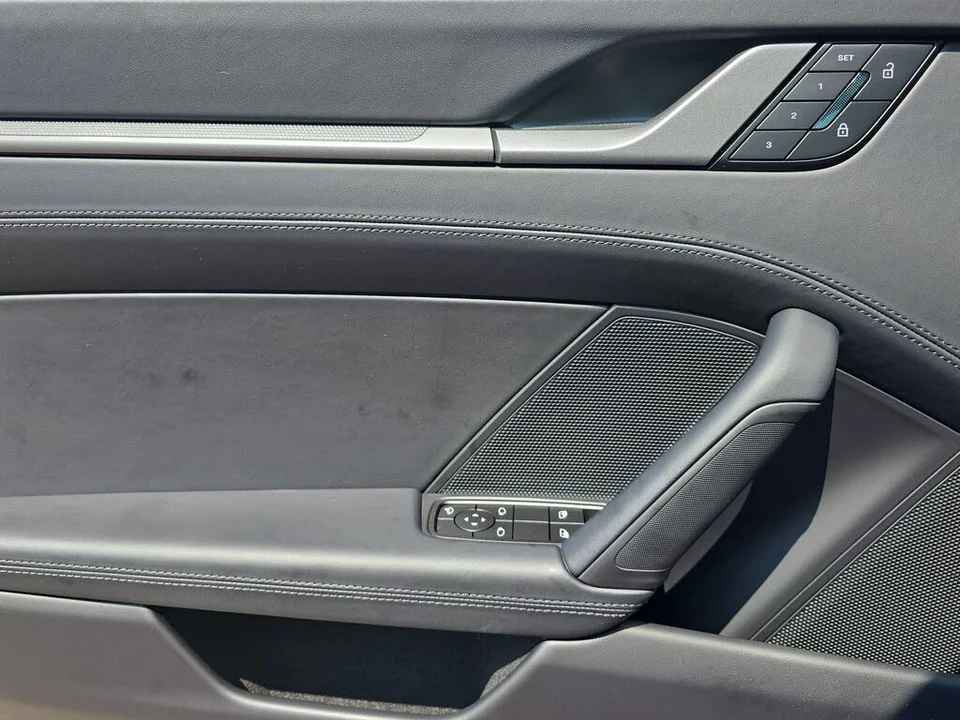 2026 Porsche 992 Carrera - Image 16 of 25