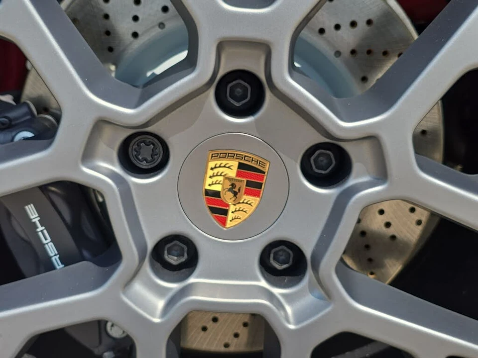 2026 Porsche 992 Carrera - Image 12 of 25