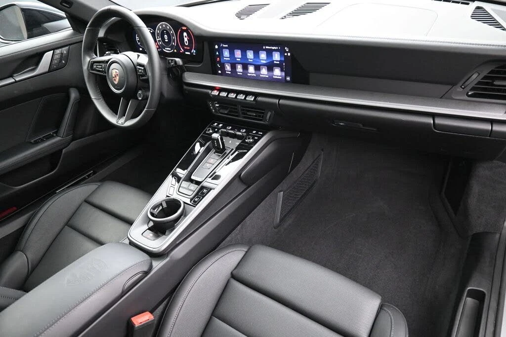 2026 Porsche 992 Carrera - Image 28 of 31