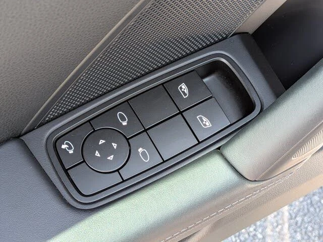2026 Porsche 992 Carrera - Image 24 of 31