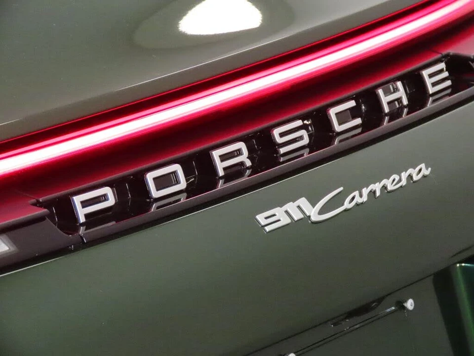 2026 Porsche 992 Carrera - Image 12 of 31