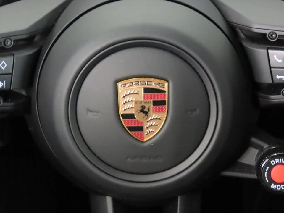 2026 Porsche 992 Carrera - Image 20 of 31