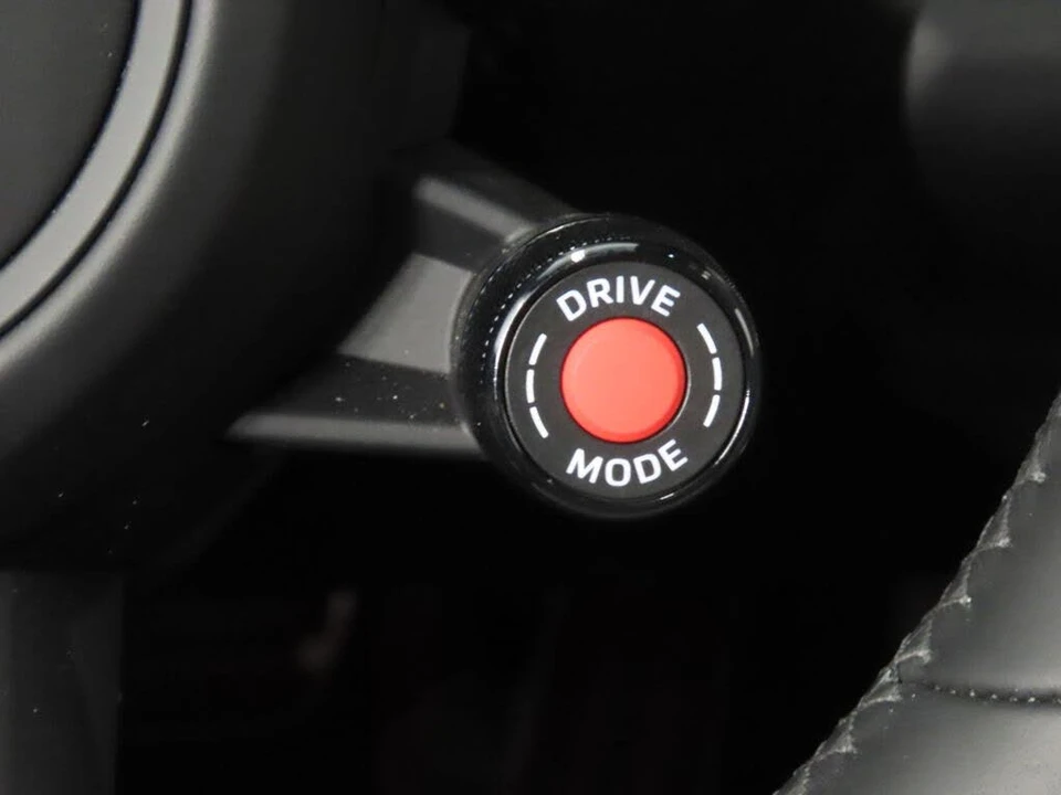 2026 Porsche 992 Carrera - Image 22 of 31