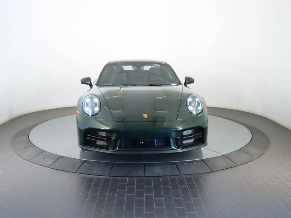 2026 Porsche 992 Carrera - Image 10 of 31
