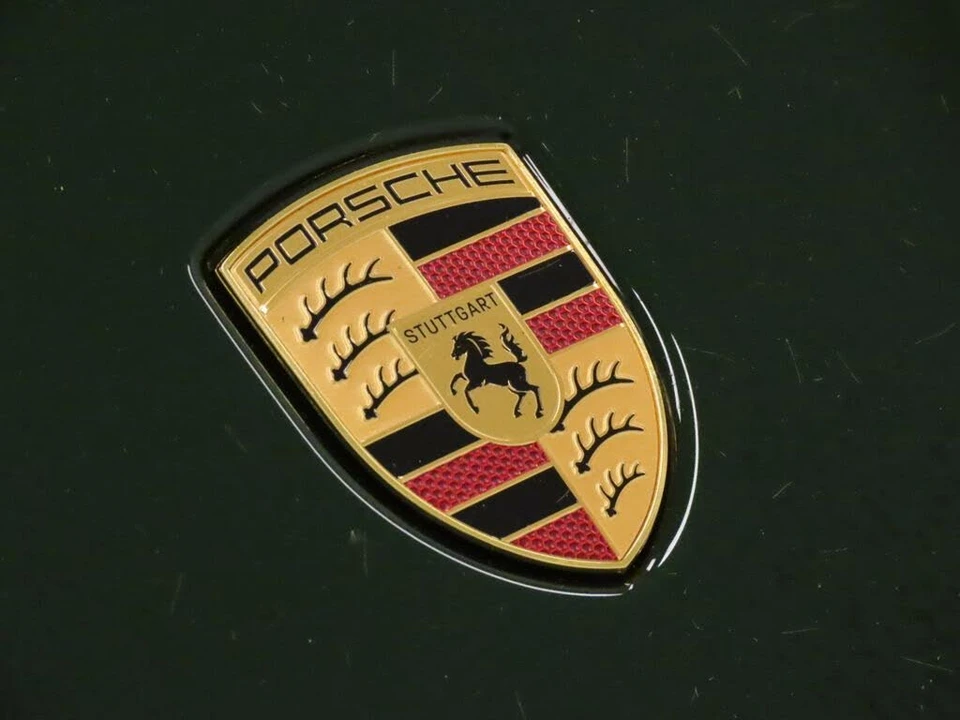 2026 Porsche 992 Carrera - Image 13 of 31