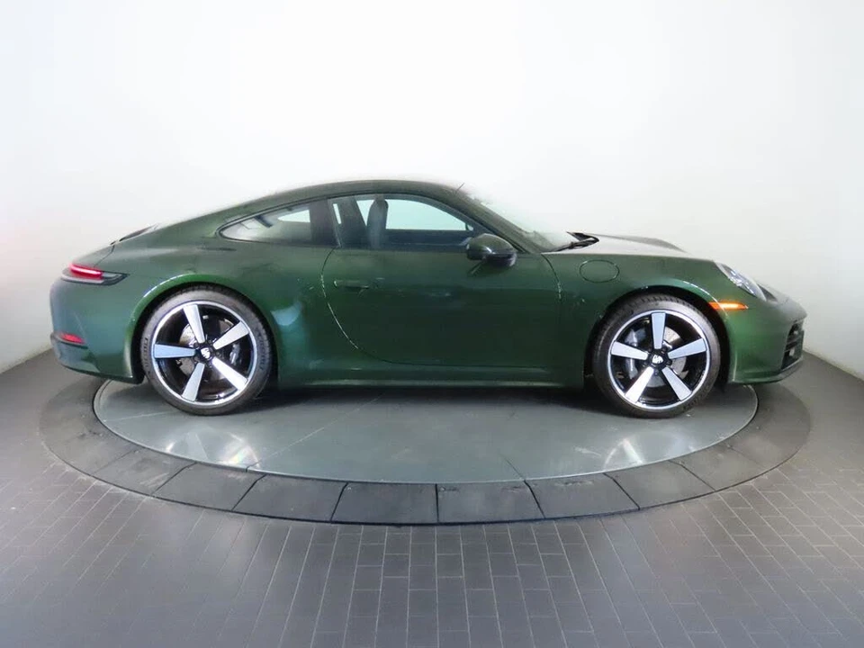 2026 Porsche 992 Carrera - Image 8 of 31