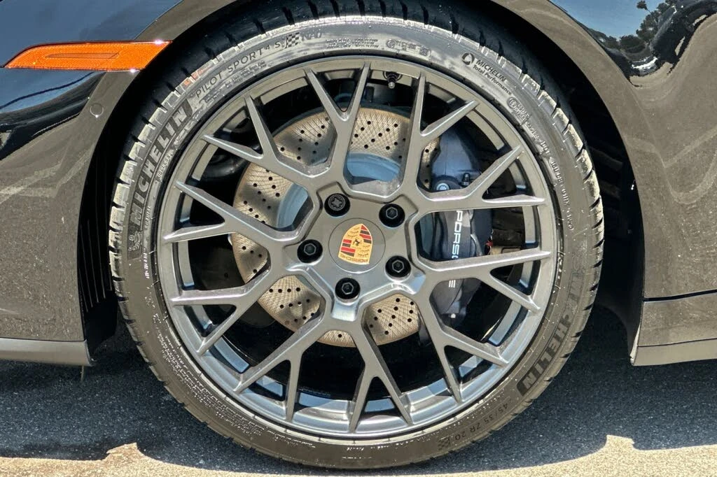 2026 Porsche 992 Carrera - Image 26 of 28