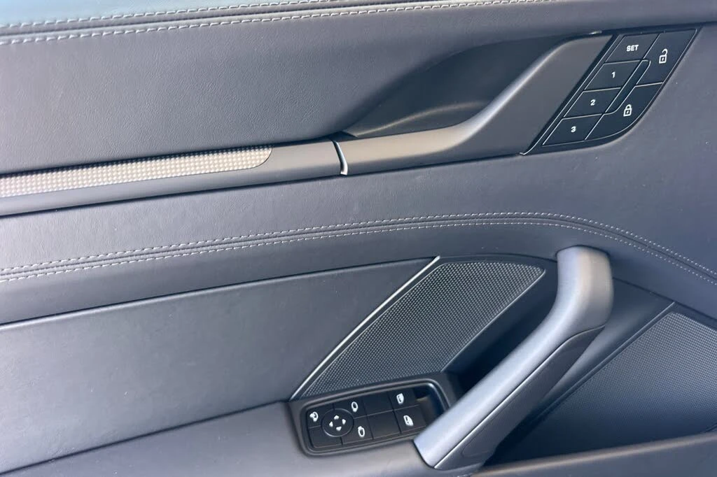 2026 Porsche 992 Carrera - Image 12 of 28