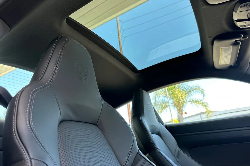 2026 Porsche 992 Carrera - Image 16 of 28