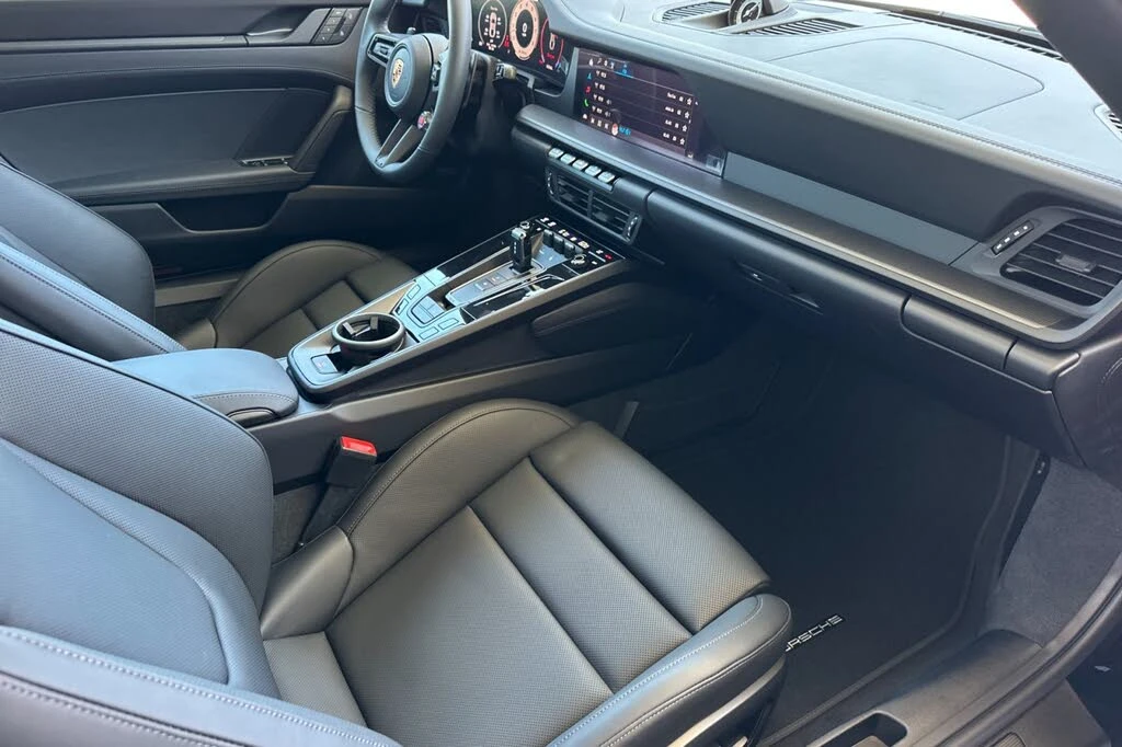 2026 Porsche 992 Carrera - Image 15 of 28