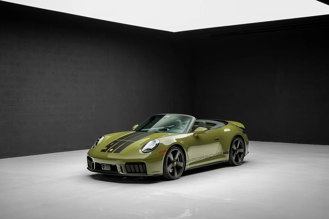 2026 Porsche 992 Carrera GTS - Image 6 of 31