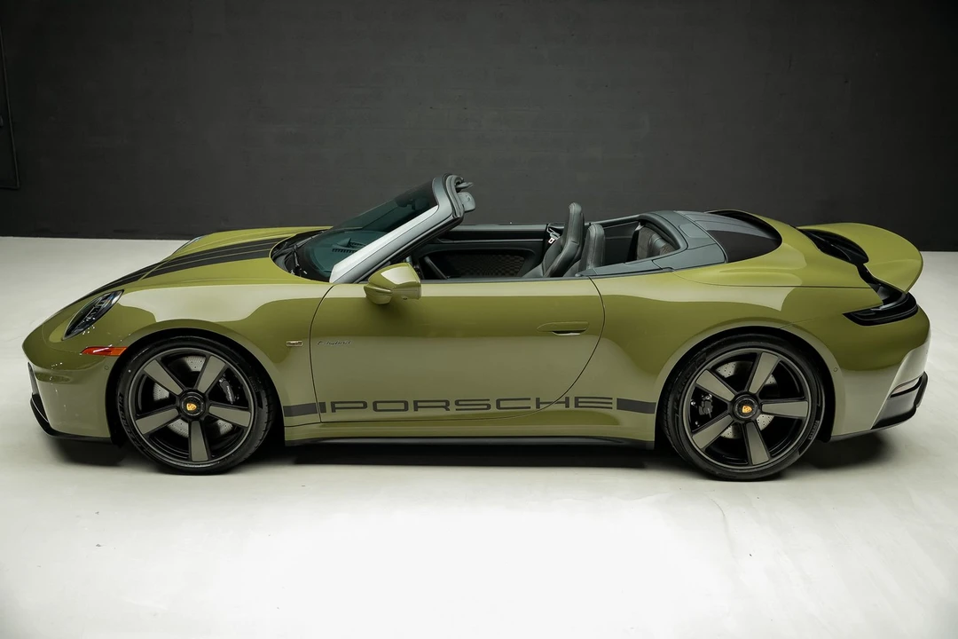 2026 Porsche 992 Carrera GTS - Image 20 of 31