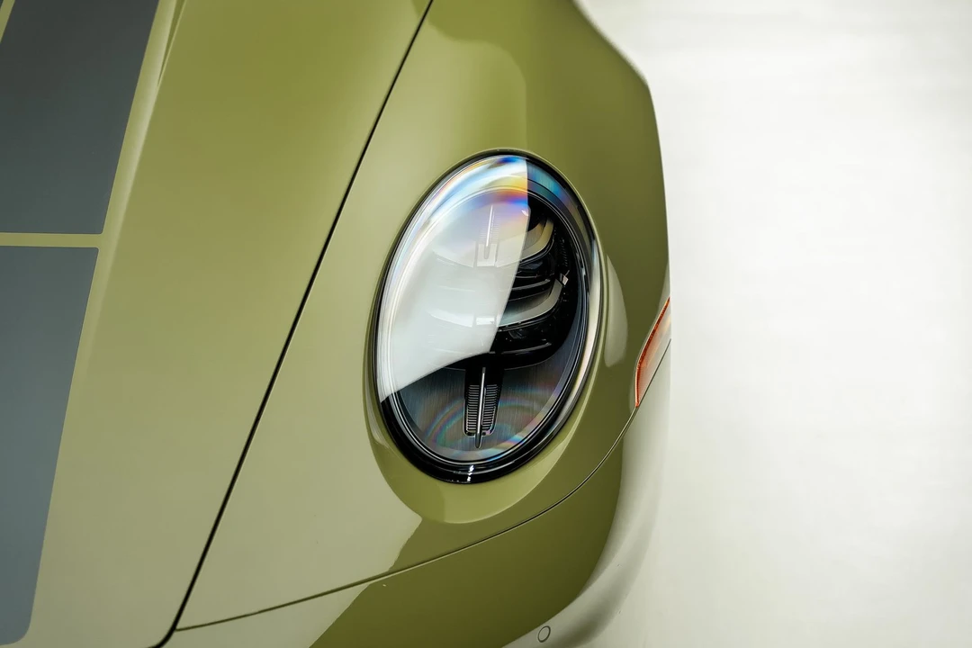 2026 Porsche 992 Carrera GTS - Image 13 of 31