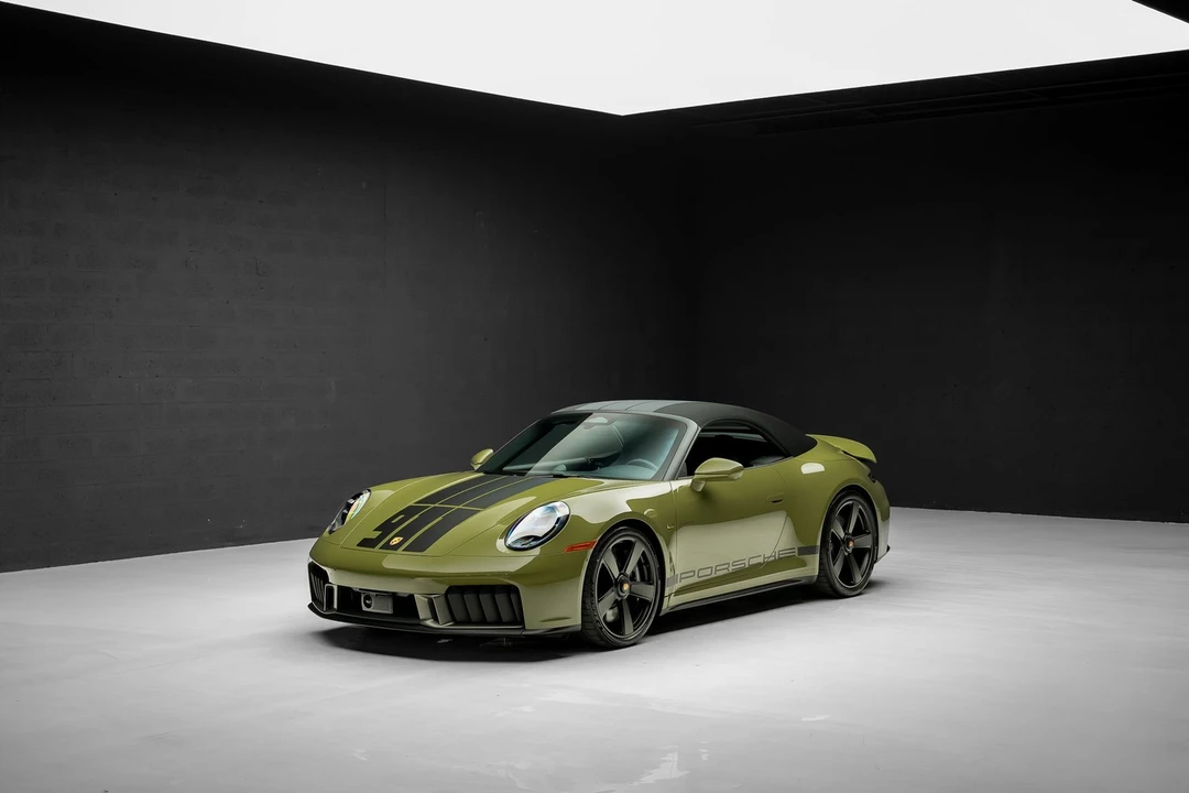 2026 Porsche 992 Carrera GTS - Image 4 of 31