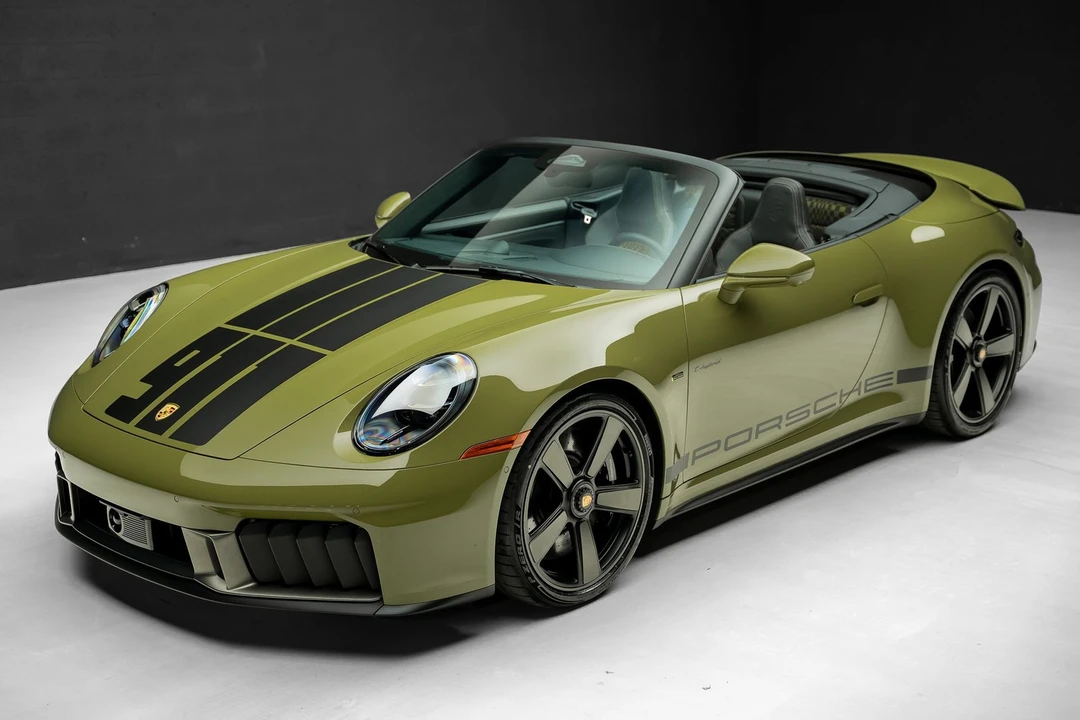 2026 Porsche 992 Carrera GTS - Image 7 of 31
