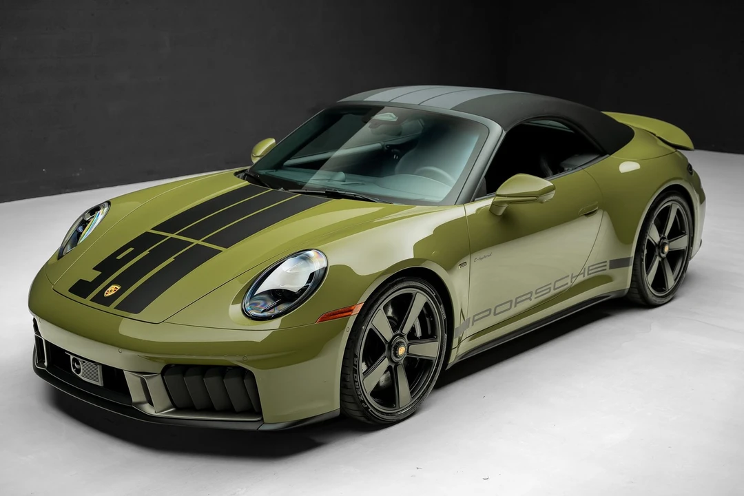 2026 Porsche 992 Carrera GTS - Image 5 of 31