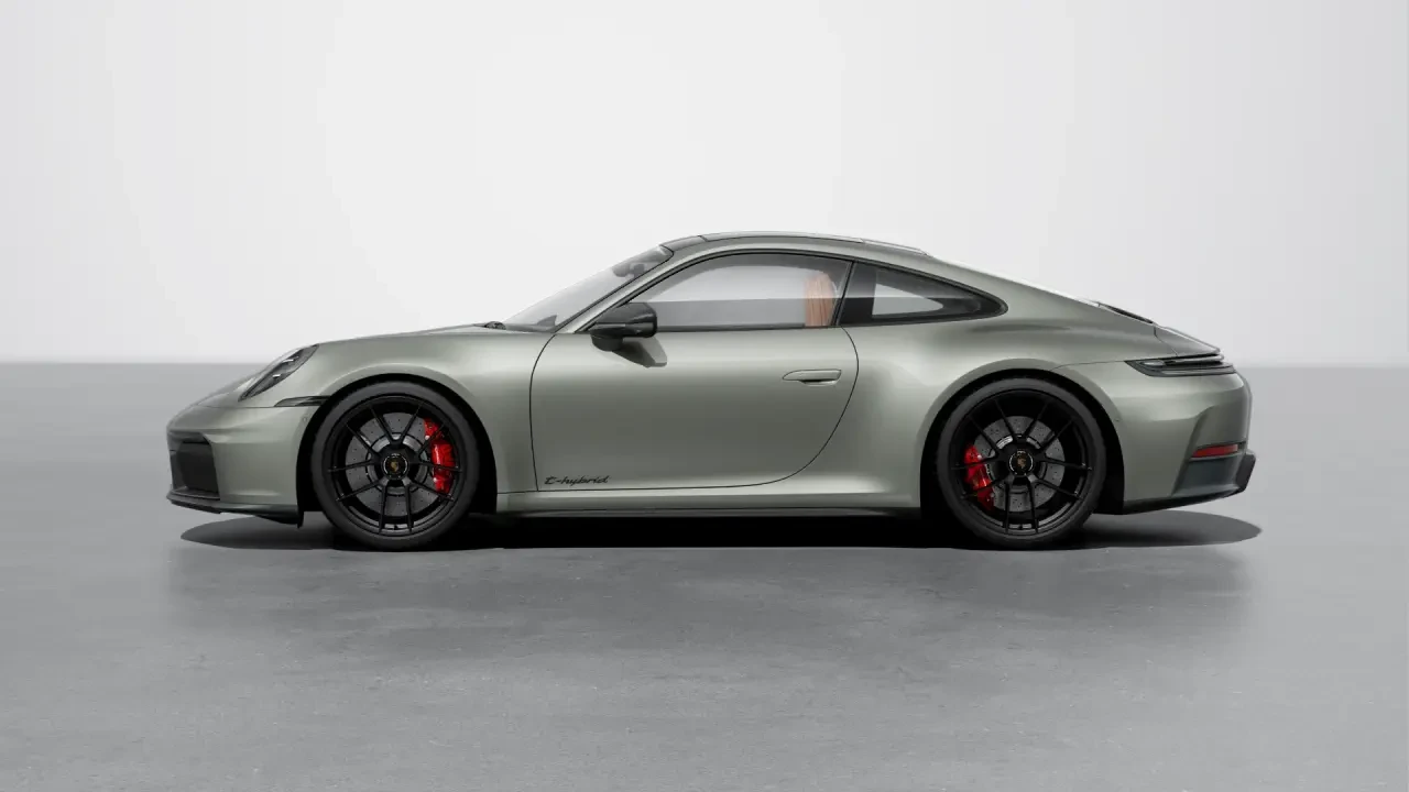 2026 Porsche 992 Carrera GTS - Image 16 of 31