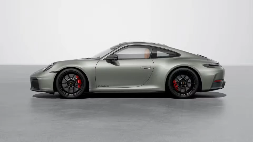 2026 Porsche 992 Carrera GTS - Image 11 of 31