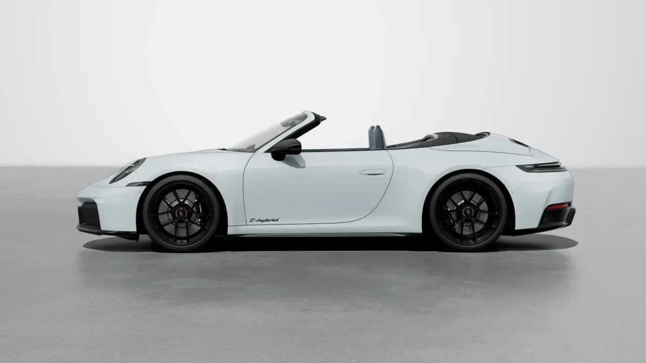 2026 Porsche 992 Carrera GTS - Image 16 of 30