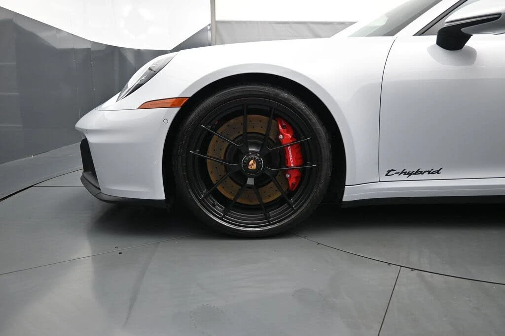 2026 Porsche 992 Carrera GTS - Image 8 of 31
