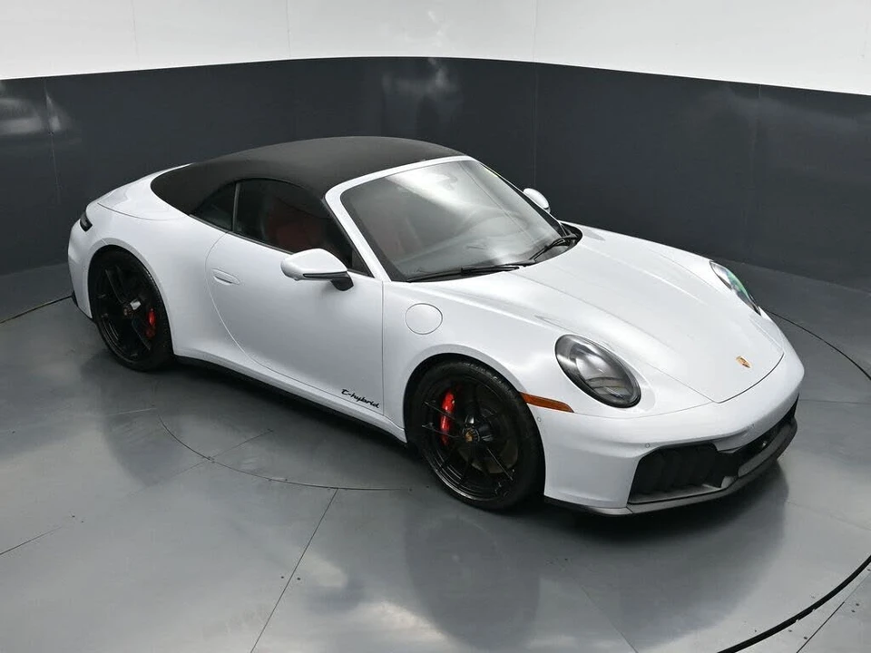 2026 Porsche 992 Carrera GTS - Image 20 of 31